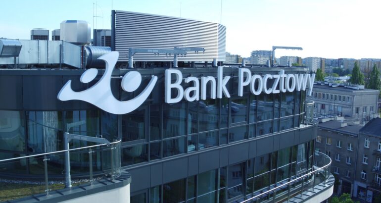 Bank Pocztowy wdraża biometrię behawioralną