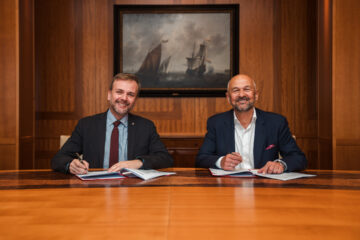 ERGO Hestia i Akademia Leona Koźmińskiego przedłużają strategiczne partnerstwo na kolejne trzy lata