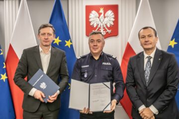 PKO BP podpisał z Policją porozumienie o współpracy dotyczące szkoleń z zakresu cyberbezpieczeństwa