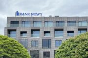 Bank Nowy zapowiada zamknięcia części placówek. Klienci zgłaszają obawy, bank odpowiada lakonicznie