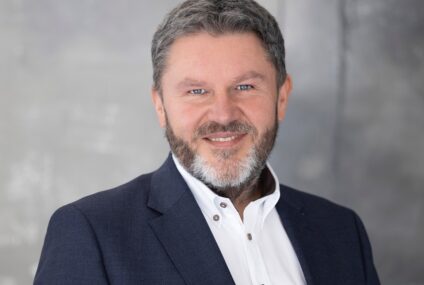 Zmiana pracy codziennością dla osób po 50. roku życia. Jak się dostosować?