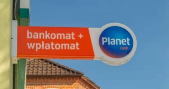 Będą ograniczenia wypłat Blikiem w bankomatach Planet Cash. Konflikt eskaluje, PSP milczy