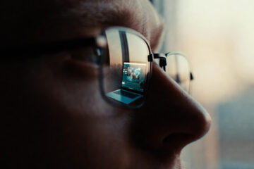 Eksperci ostrzegają: Nowe regulacje kredytowe wypchną Polaków do szarej strefy. Już dziś nielegalne pożyczki stanowią 15 proc. rynku