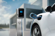Koniec dopłat, początek realnego rynku. Co dalej z elektromobilnością po programie „NaszEauto”?