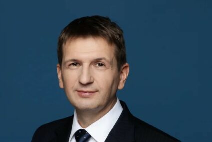 Robert Garnczarek, prezes Uniqa TFI wybrany do Rady IZFiA