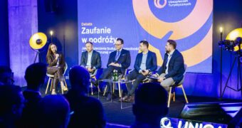 Zaufanie w podróży w niepewnych czasach. Uniqa zainaugurowała Forum Ubezpieczeń Turystycznych
