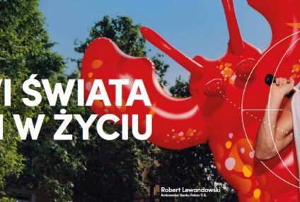 Pekao z nową promocją dla podróżujących. Robert Lewandowski twarzą nowej kampanii banku
