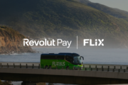 Pasażerowie Flixa mogą już płacić za pomocą Revolut Pay