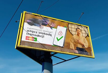Funkcja „włącz blokadę transakcji” klikana co kilka minut – mBank pokazuje realną skalę cyfrowej ochrony i rusza z kolejną letnią odsłoną kampanii „Samoobrona w sieci”