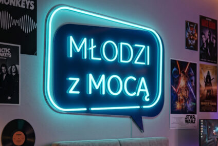Pozornie mają wszystko, ale czują coraz mniej. PZU rusza z programem „Młodzi z Mocą"