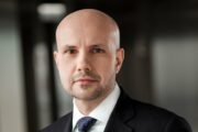 Europa Ubezpieczenia wchodzi z polisą turystyczną do aplikacji Kameleon