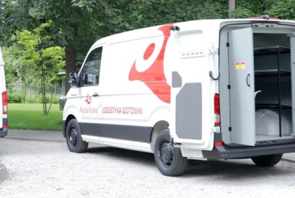 Poczta Polska podpisała umowę z Euronet. Będzie obsługiwać gotówkę w bankomatach